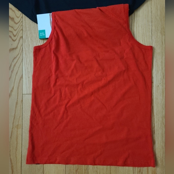Quiksilver Youth 2 Pack Top Set: Tshirt and Tank top, XL (14/16), Black and Red - Picture 6 of 12